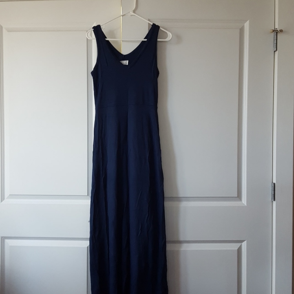 👗Lou and Grey navy maxi dress👗
